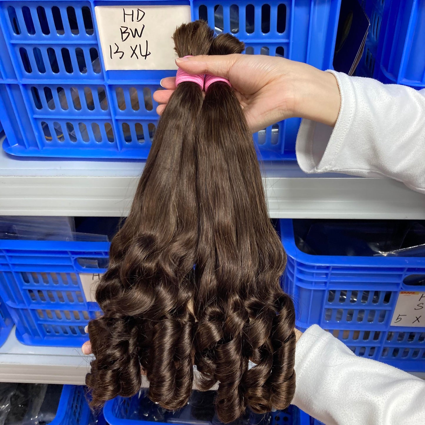 Hot Sale Wholesale Price Hair Bulk Vietnamese Remy Human Hair Extensions Bouncy Curly Color 2# for Braiding Hair